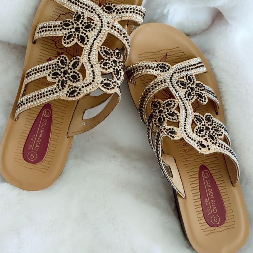 Rhinestones Embellished Wedge Shoes - Picture 3 of 5